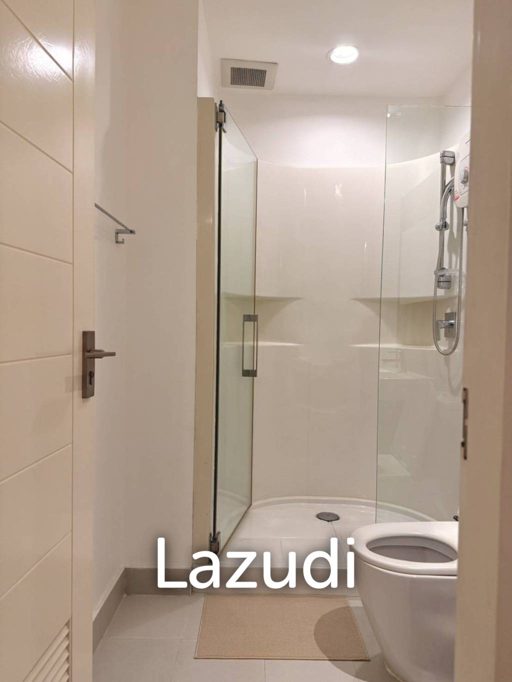 70.8 sqm 2 Bedroom Condo on 8th Floor at The Bangkok Sathorn-Taksin, Khlong San