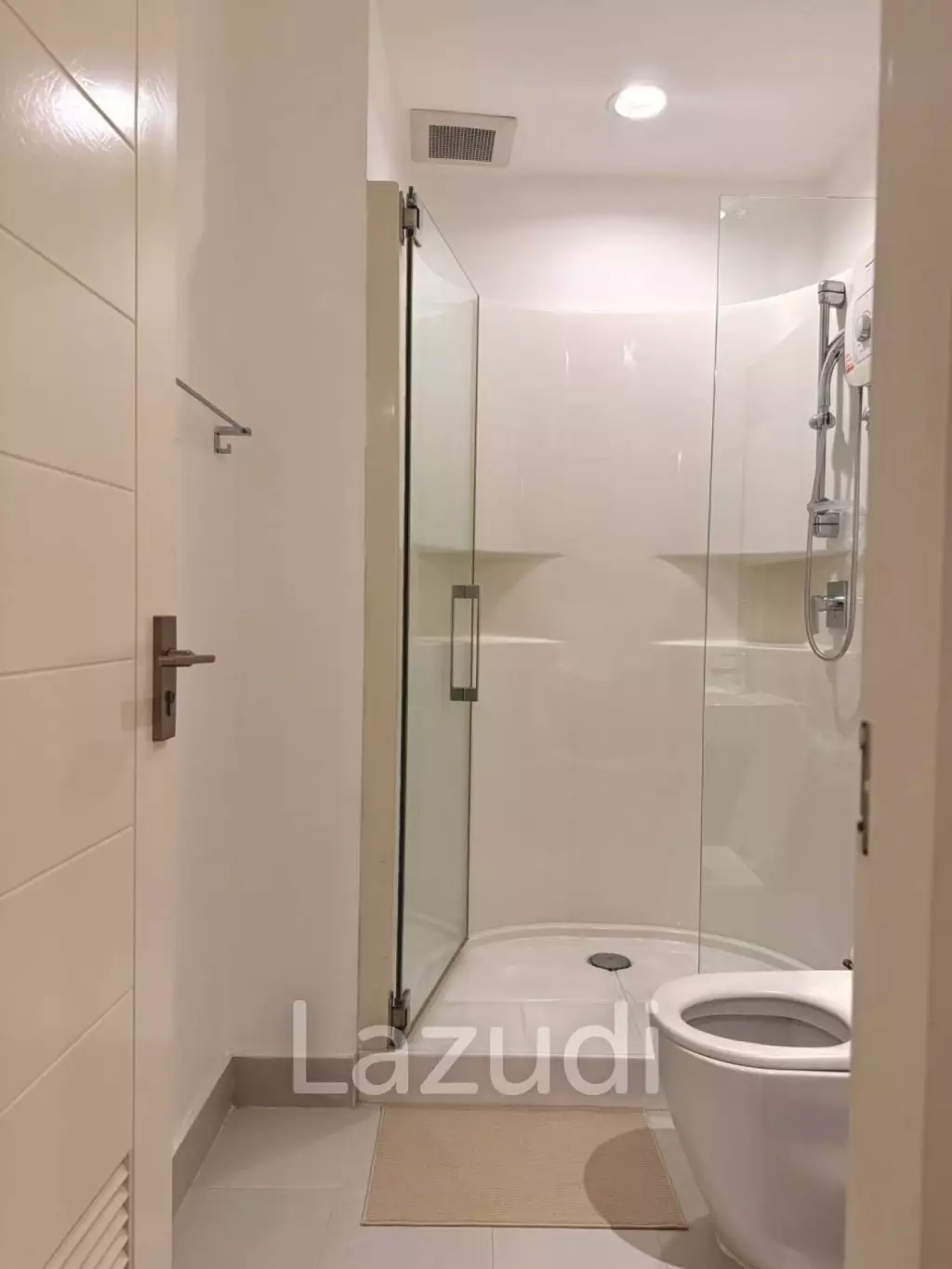 70.8 sqm 2 Bedroom Condo on 8th Floor at The Bangkok Sathorn-Taksin, Khlong San