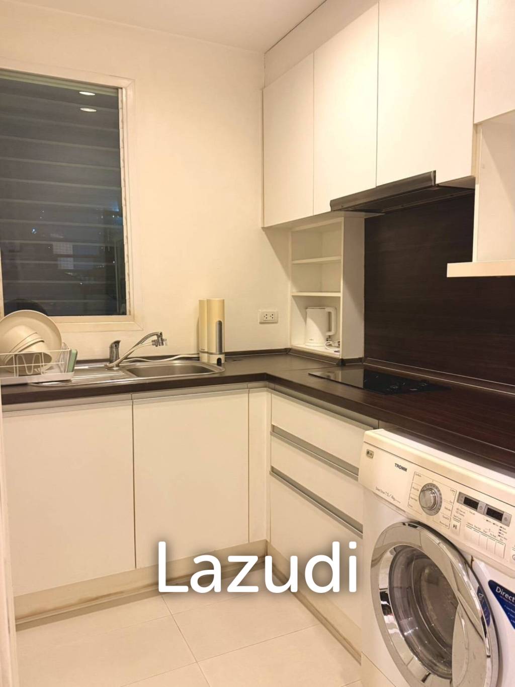 70.8 sqm 2 Bedroom Condo on 8th Floor at The Bangkok Sathorn-Taksin, Khlong San