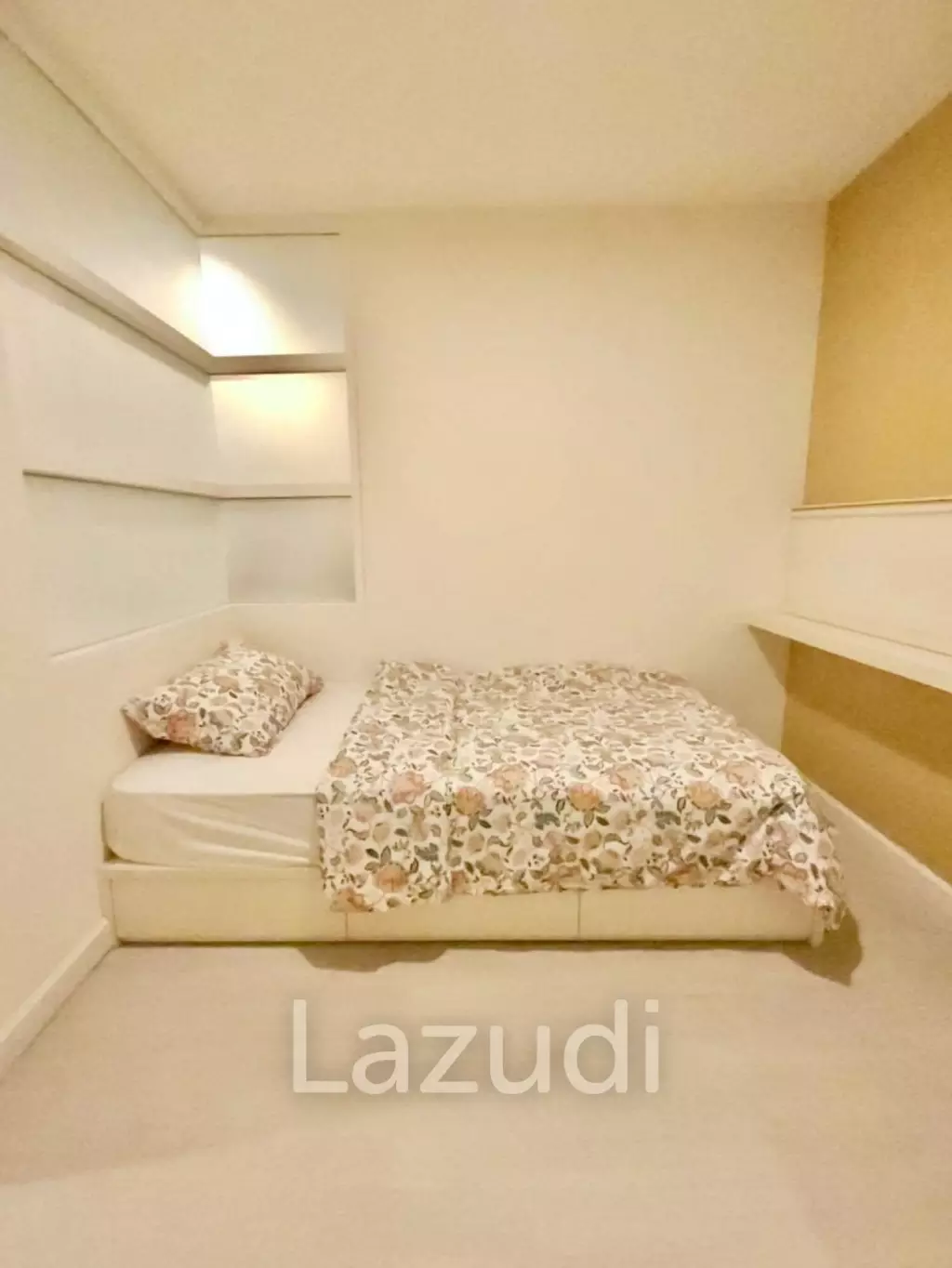 70.8 sqm 2 Bedroom Condo on 8th Floor at The Bangkok Sathorn-Taksin, Khlong San
