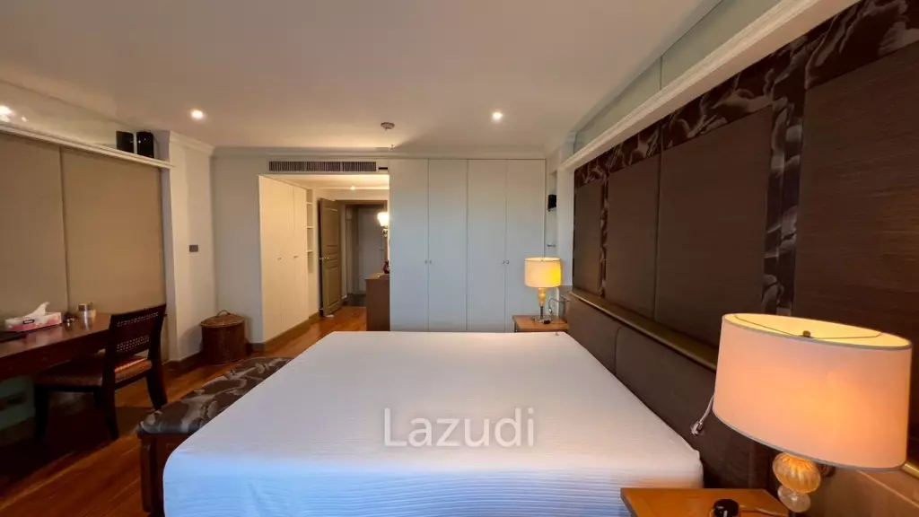 236 sqm condo at Sathorn Park Place Bangkok