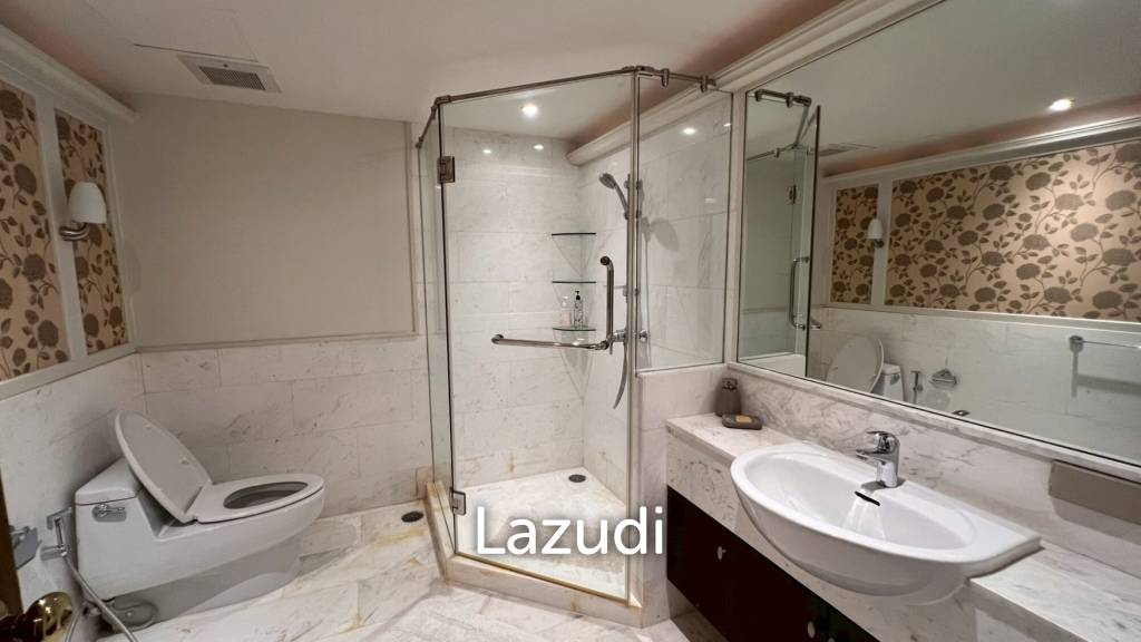 236 sqm condo at Sathorn Park Place Bangkok