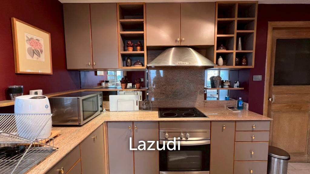 236 sqm condo at Sathorn Park Place Bangkok