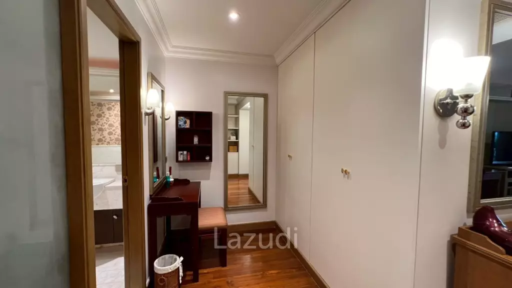 236 sqm condo at Sathorn Park Place Bangkok