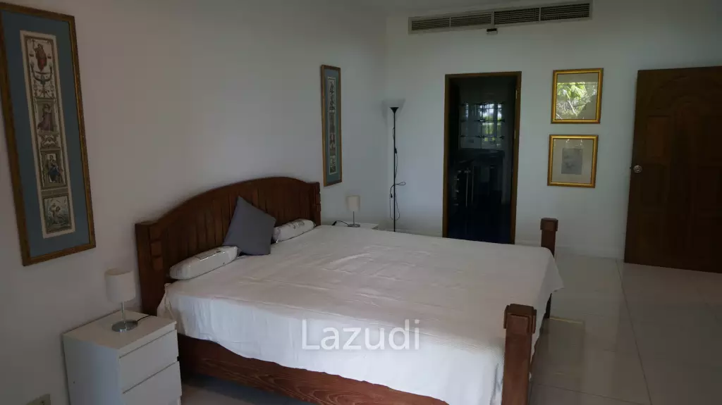 2 Beds 2 Baths 170 SQ.M. Baan Somprasong Condominium