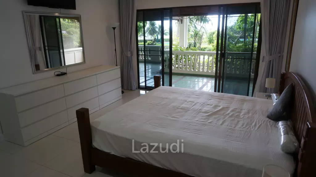 2 Beds 2 Baths 170 SQ.M. Baan Somprasong Condominium