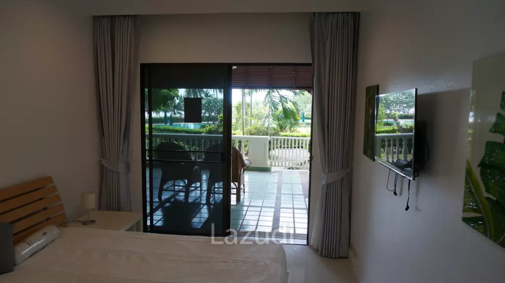 2 Beds 2 Baths 170 SQ.M. Baan Somprasong Condominium