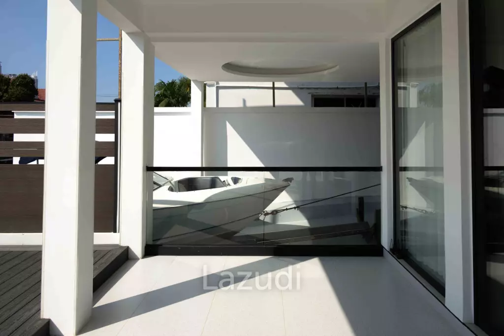 8 Beds 8 Baths 1,000 SQ.M. Jomtien Yacht Club