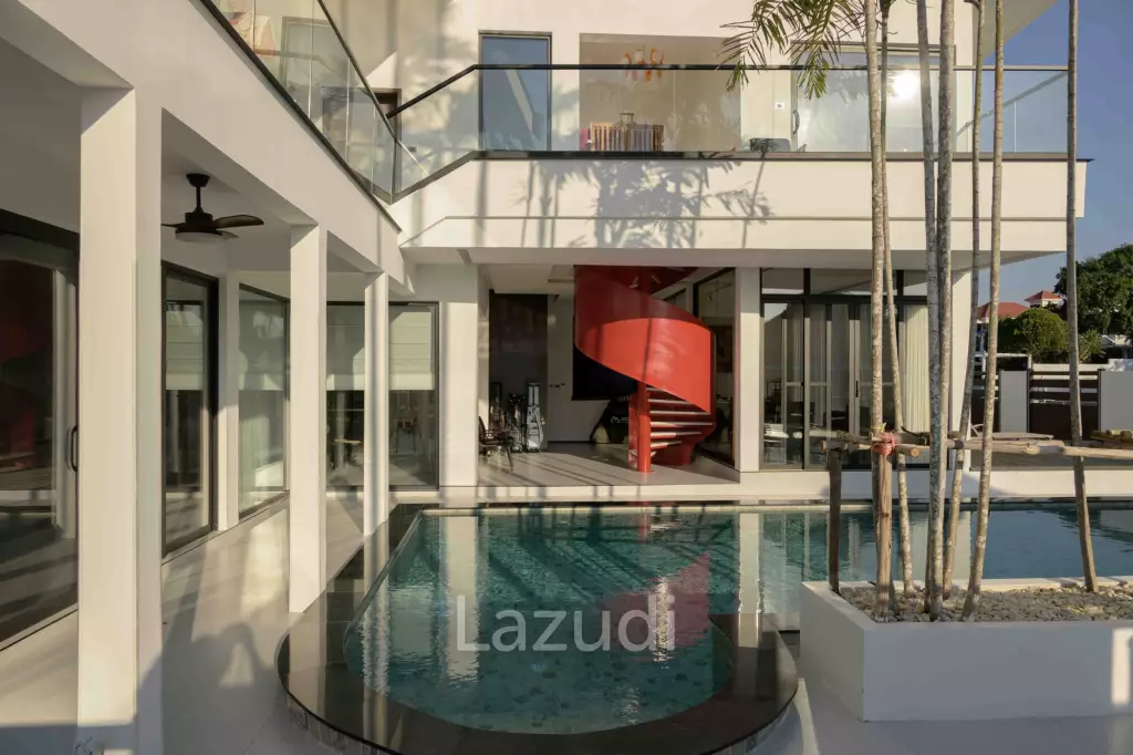 8 Beds 8 Baths 1,000 SQ.M. Jomtien Yacht Club