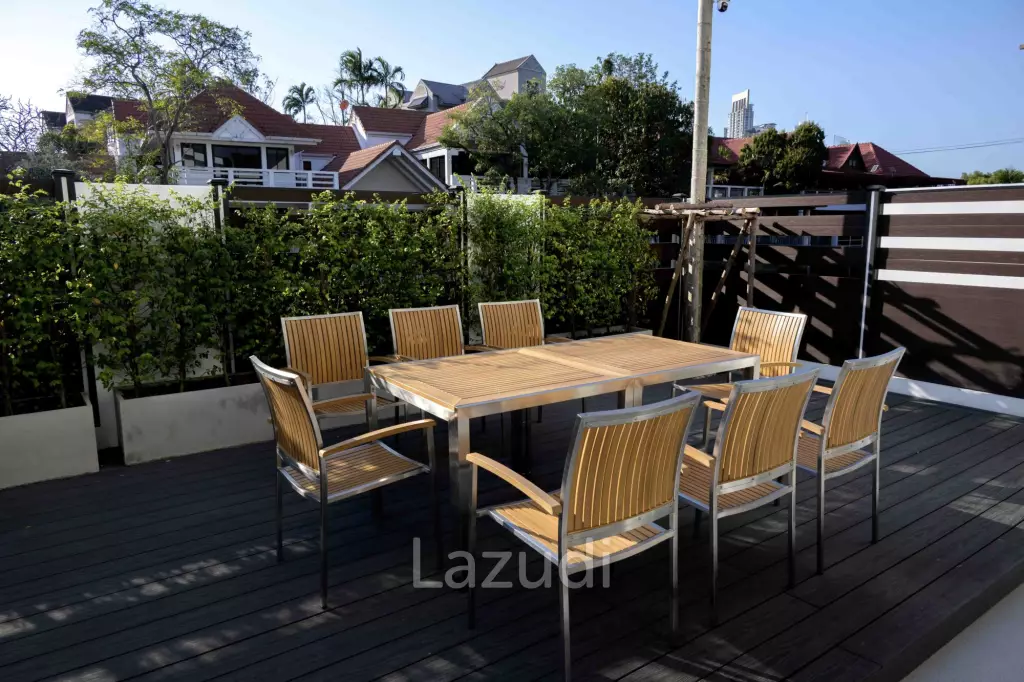8 Beds 8 Baths 1,000 SQ.M. Jomtien Yacht Club
