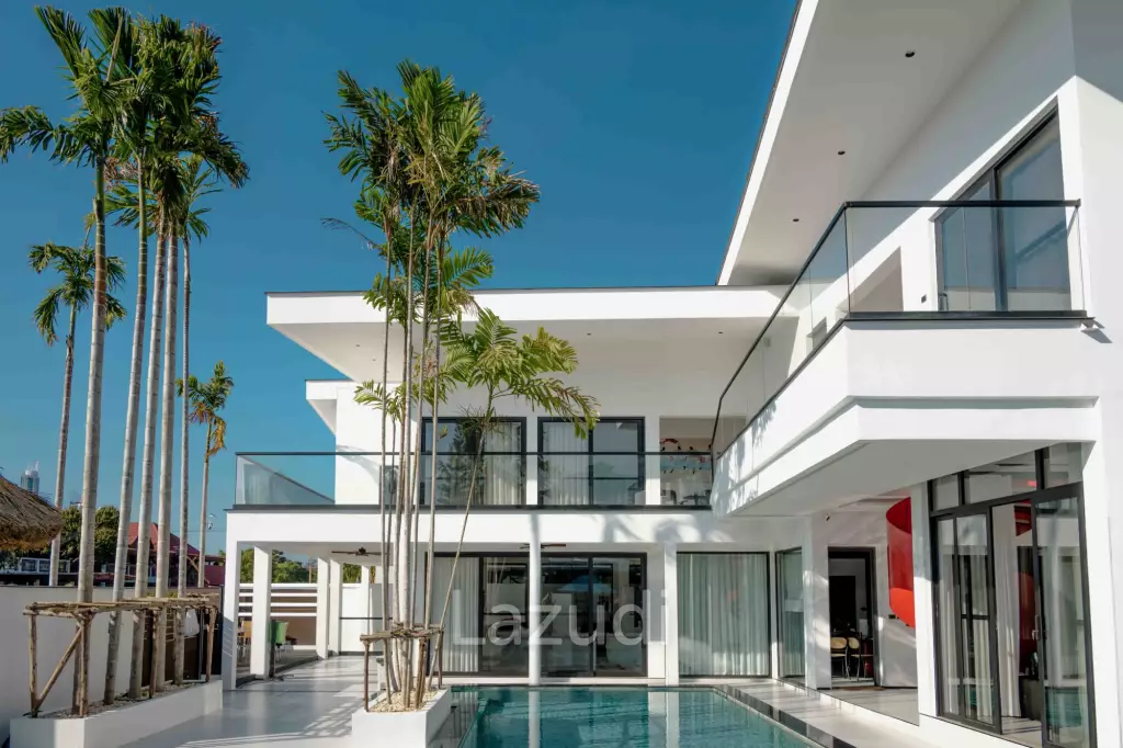 8 Beds 8 Baths 1,000 SQ.M. Jomtien Yacht Club