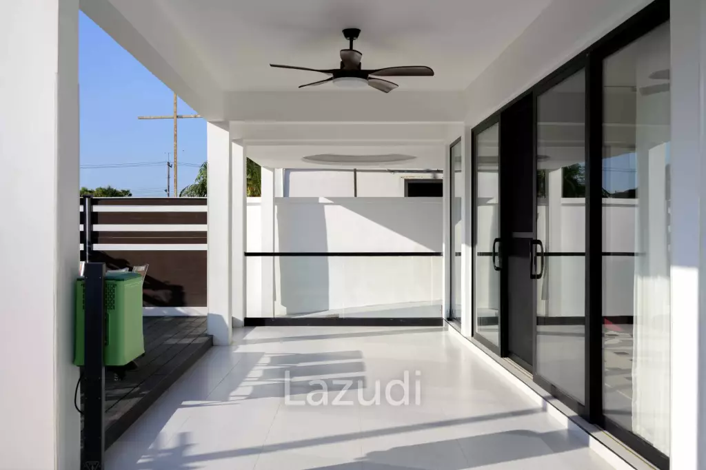 8 Beds 8 Baths 1,000 SQ.M. Jomtien Yacht Club