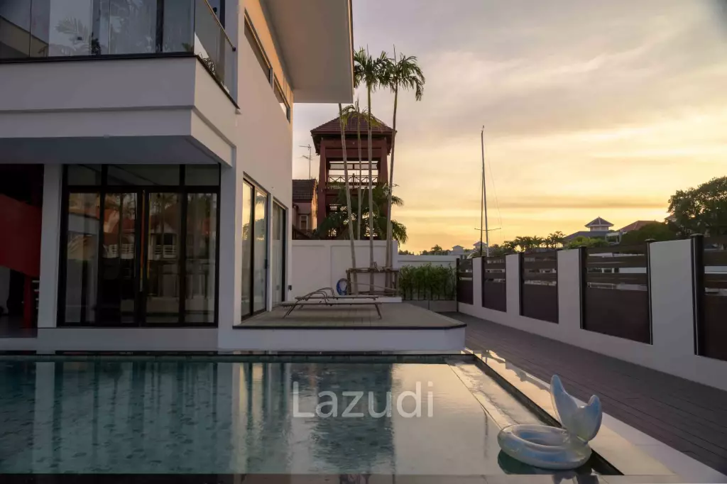8 Beds 8 Baths 1,000 SQ.M. Jomtien Yacht Club