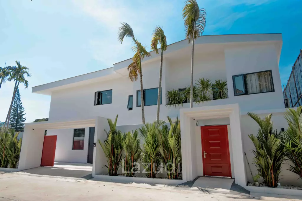8 Beds 8 Baths 1,000 SQ.M. Jomtien Yacht Club