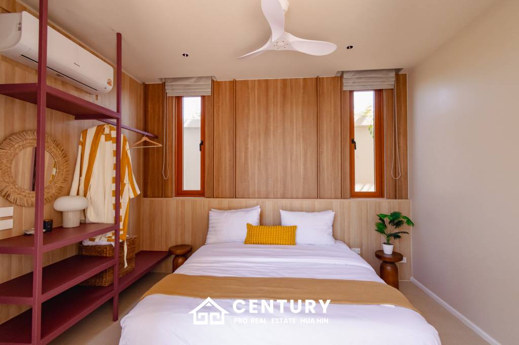 New Modern House 5 bedroom pool villa in Thap Tai Hua Hin