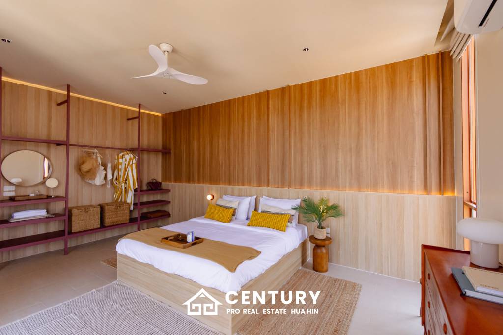 New Modern House 5 bedroom pool villa in Thap Tai Hua Hin