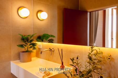 New Modern House 5 bedroom pool villa in Thap Tai Hua Hin