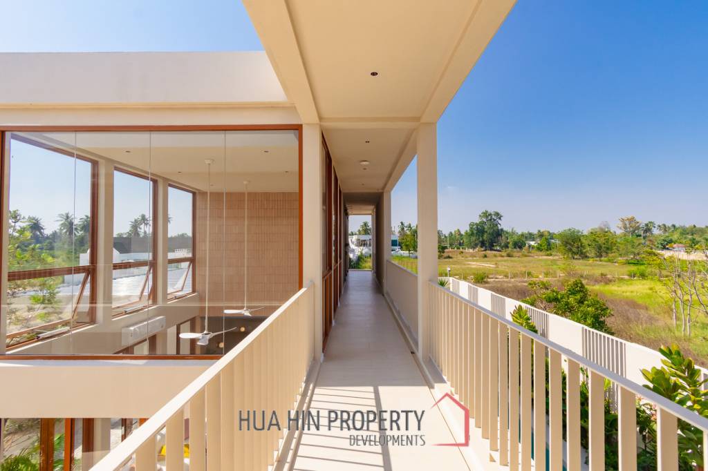 New Modern House 5 bedroom pool villa in Thap Tai Hua Hin
