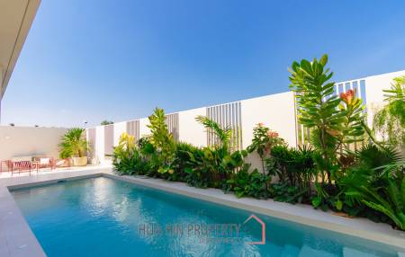 New Modern House 5 bedroom pool villa in Thap Tai Hua Hin