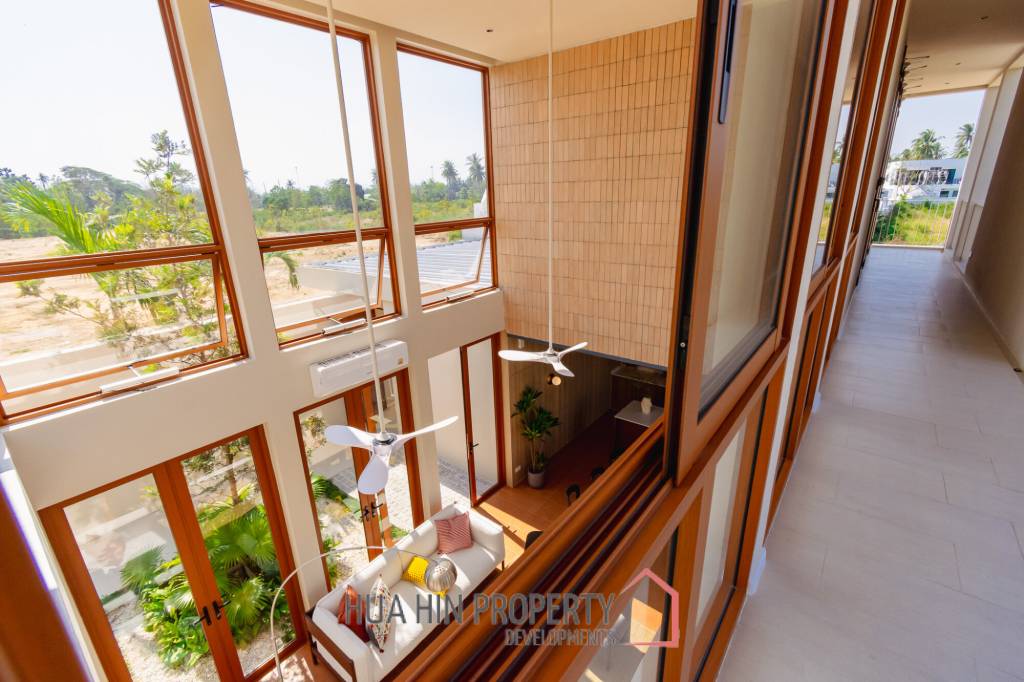 New Modern House 5 bedroom pool villa in Thap Tai Hua Hin