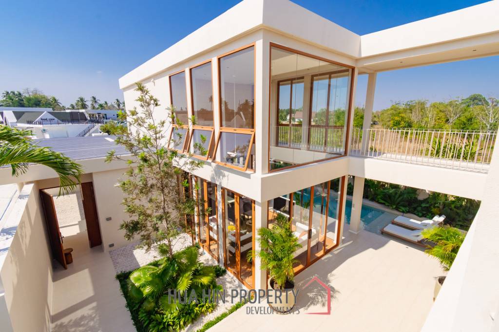 New Modern House 5 bedroom pool villa in Thap Tai Hua Hin