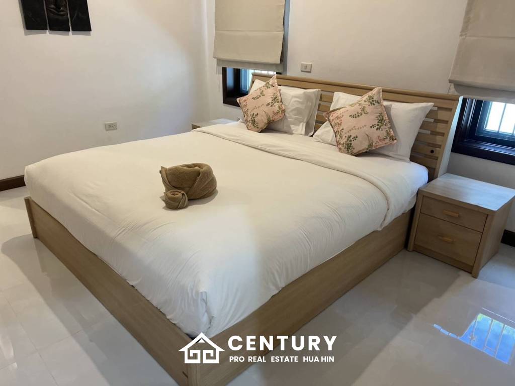 ORCHID VILLA :Newly Renovated 3-bedroom with a private Pool