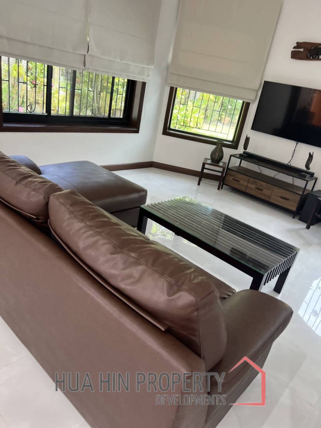 ORCHID VILLA :Newly Renovated 3-bedroom with a private Pool