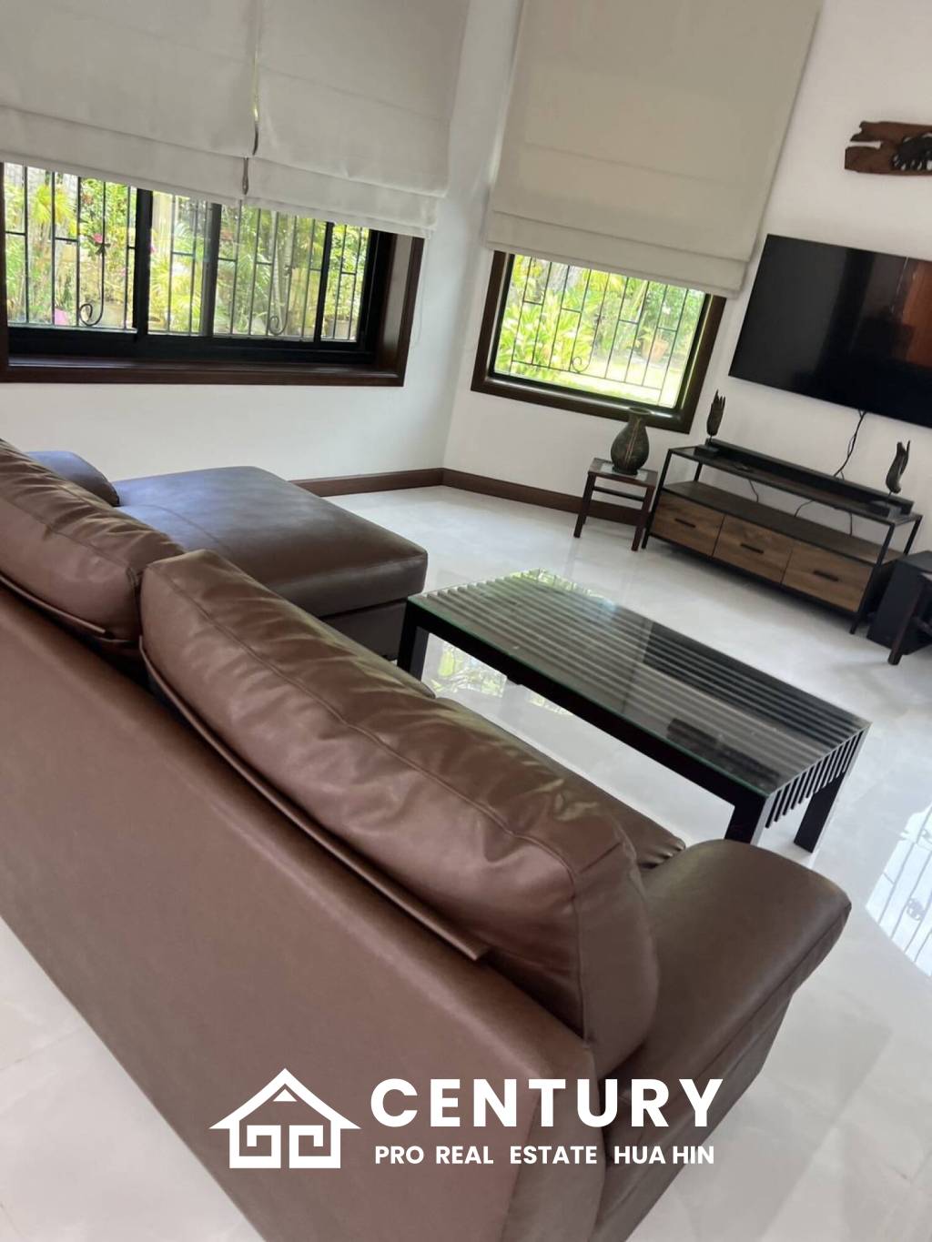 ORCHID VILLA :Newly Renovated 3-bedroom with a private Pool