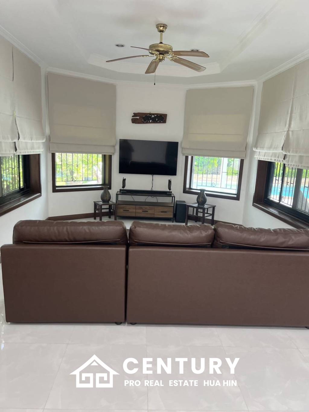 ORCHID VILLA :Newly Renovated 3-bedroom with a private Pool