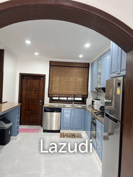 ORCHID VILLA :Newly Renovated 3-bedroom with a private Pool