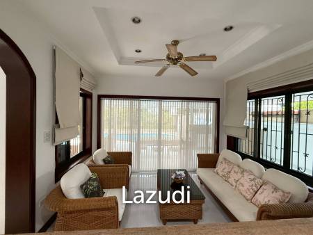 ORCHID VILLA :Newly Renovated 3-bedroom with a private Pool