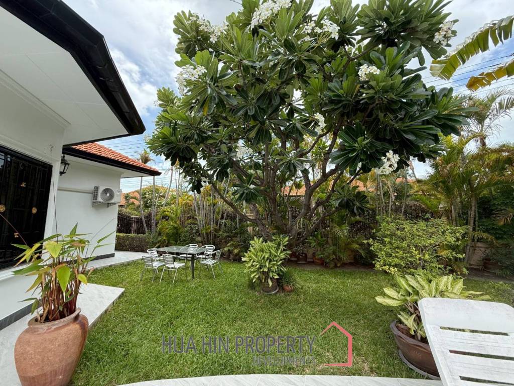 ORCHID VILLA :Newly Renovated 3-bedroom with a private Pool