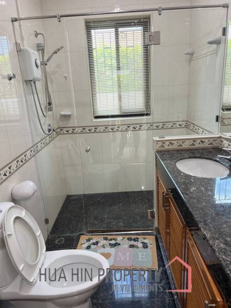 ORCHID VILLA :Newly Renovated 3-bedroom with a private Pool