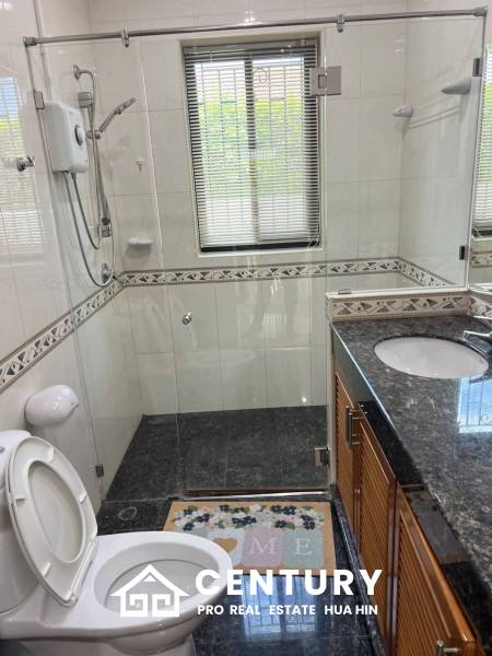 ORCHID VILLA :Newly Renovated 3-bedroom with a private Pool