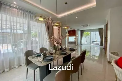 4 Beds 4 Baths 226 SQ.M. The Villas Rachawadee