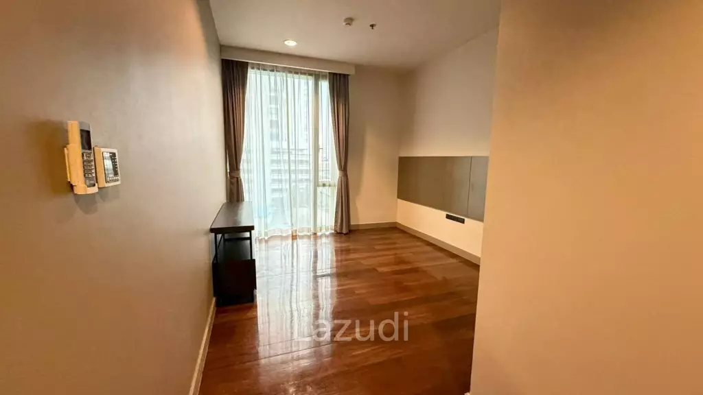 162 sqm 3 Bed Condo on 7th Floor at Piya Residence Khlong Toei Bangkok