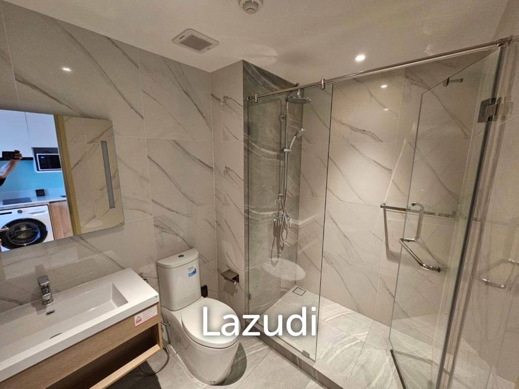 Studio 1 Bathroom 28 SQ.M. Once Pattaya
