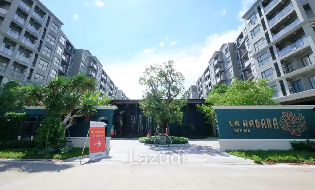 25 sqm High Floor Condo at La Habana Hua Hin