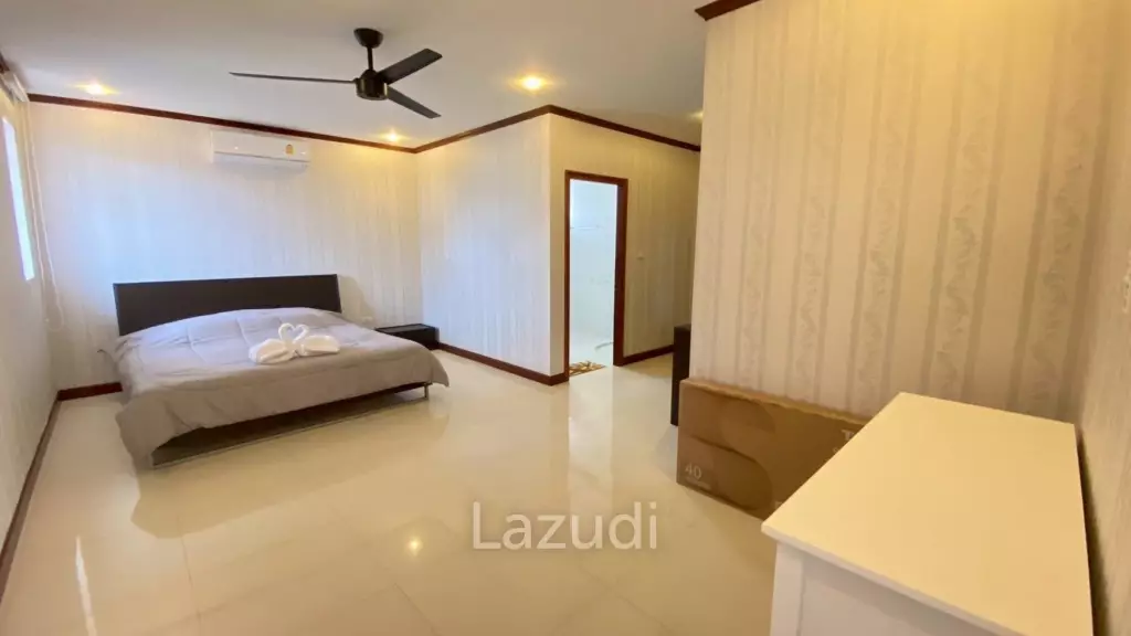 4 Beds 4 Baths 400 SQ.M. Island View Residence