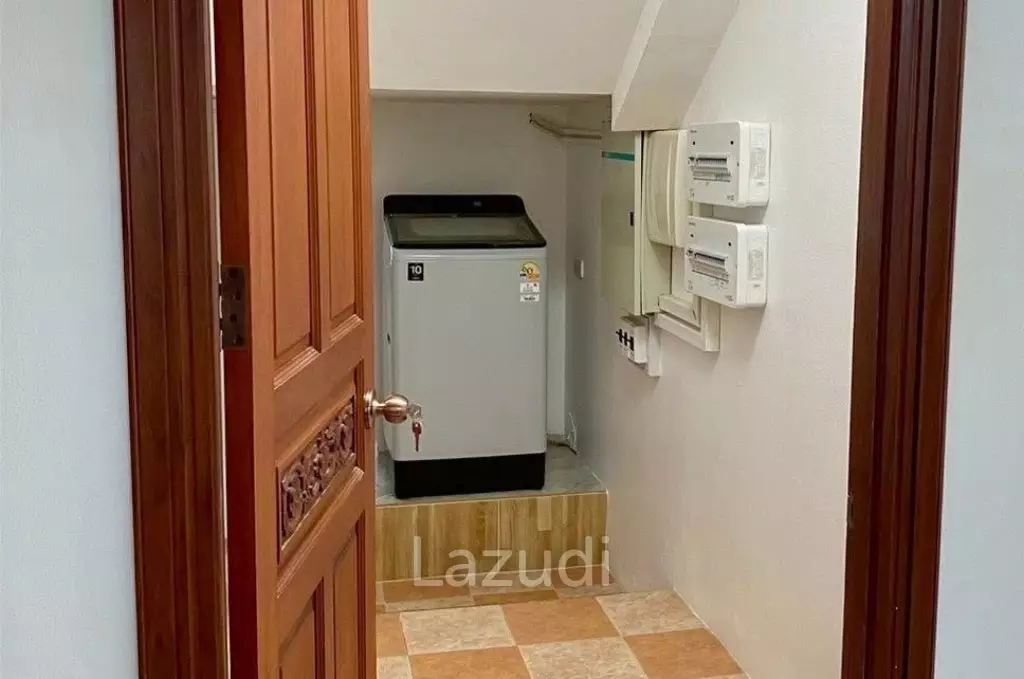4 Beds 4 Baths 400 SQ.M. Island View Residence
