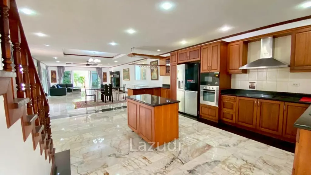 4 Beds 4 Baths 400 SQ.M. Island View Residence