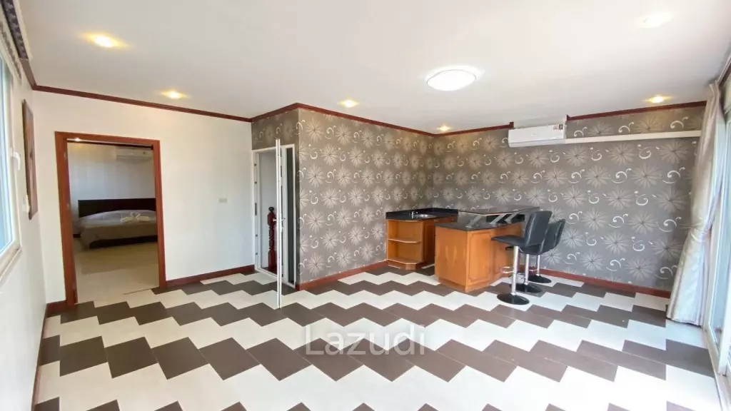 4 Beds 4 Baths 400 SQ.M. Island View Residence