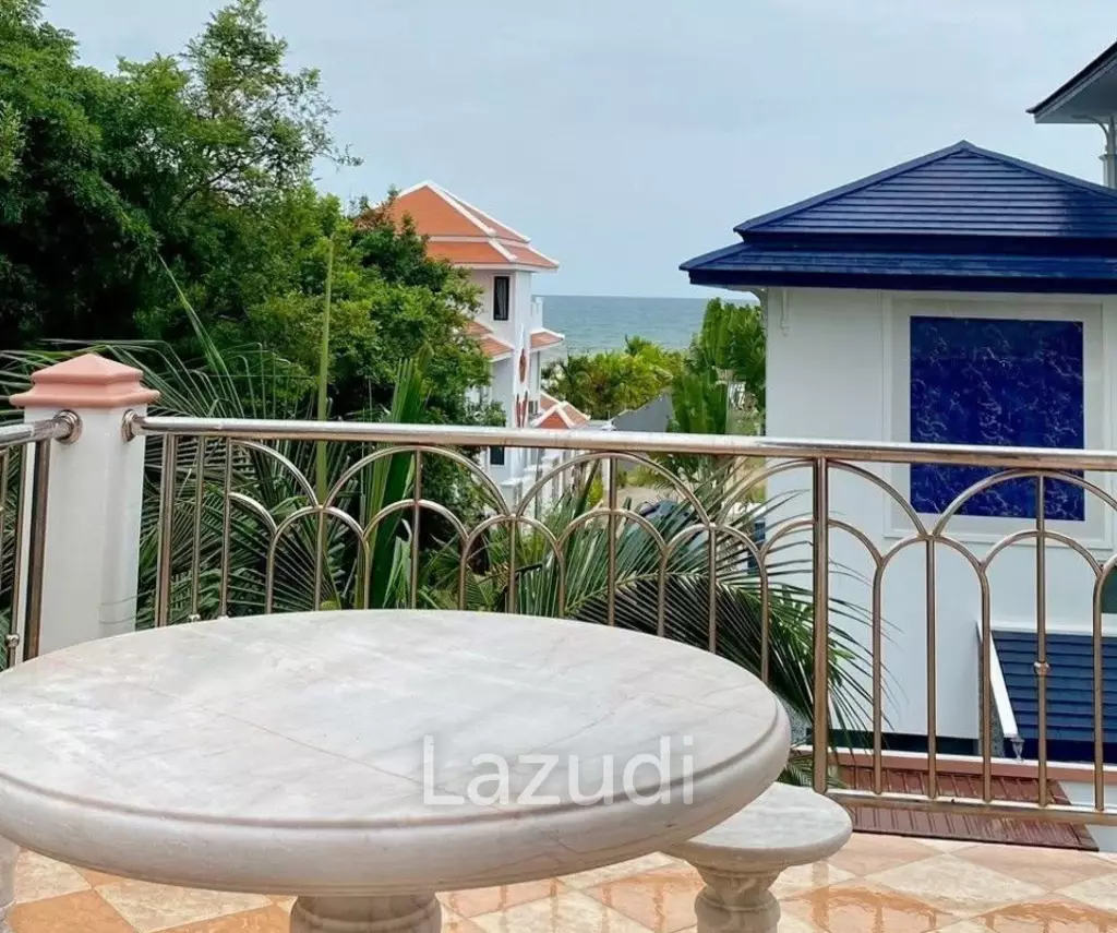 4 Beds 4 Baths 400 SQ.M. Island View Residence