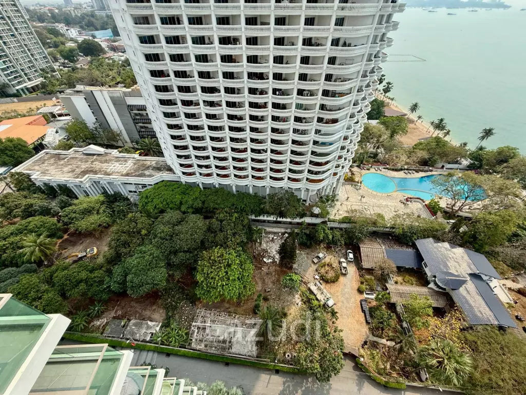 Duplex Unit 1 Bed 2 Bath 66.79 SQ.M. Wong Amat Tower