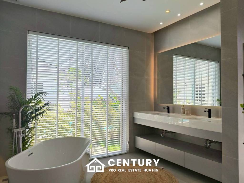 New Custom Model pool villa with solar in Thap Tai Hua Hin