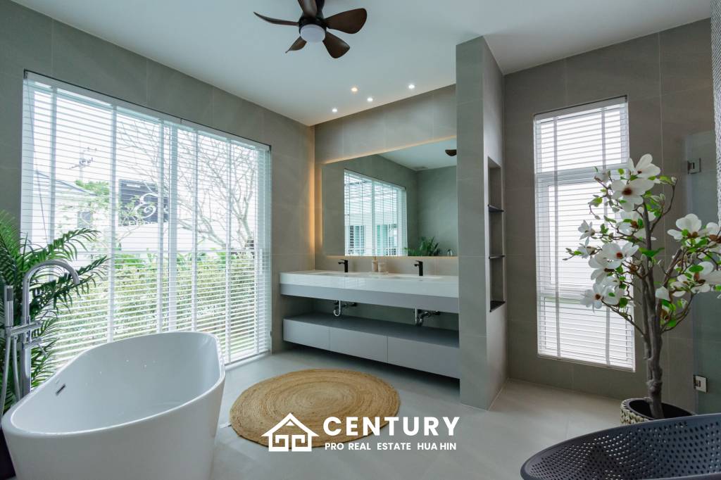 New Custom Model pool villa with solar in Thap Tai Hua Hin