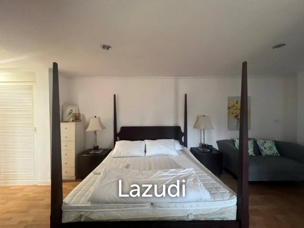 KREDSAI : 2 storey 7 bed freehold beachfront villa