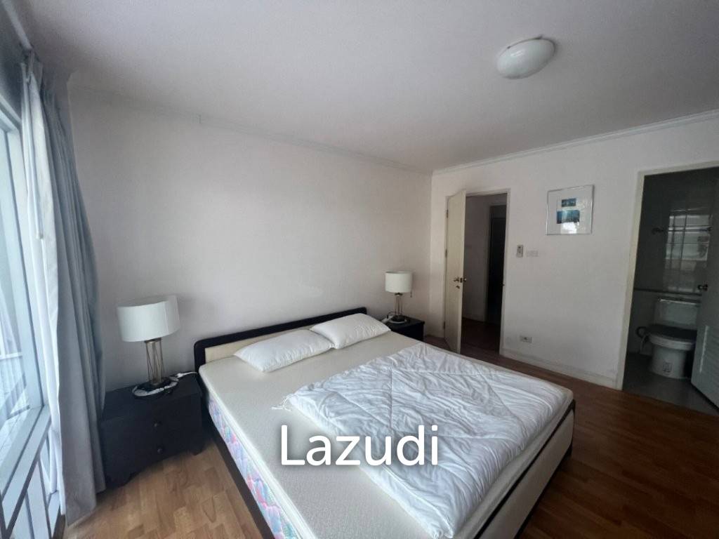 KREDSAI : 2 storey 7 bed freehold beachfront villa