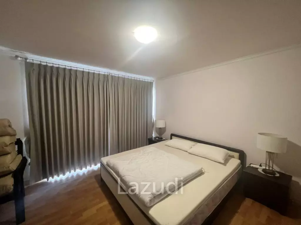 KREDSAI : 2 storey 7 bed freehold beachfront villa