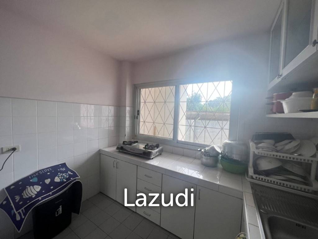 KREDSAI : 2 storey 7 bed freehold beachfront villa